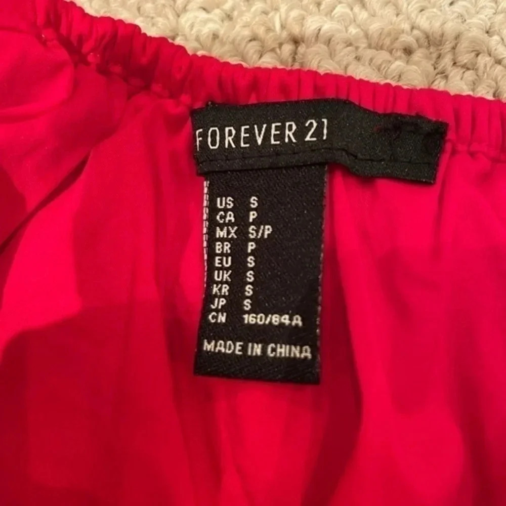 “Forever 21” One Shoulder Ruffle Top - Picture 3 of 6